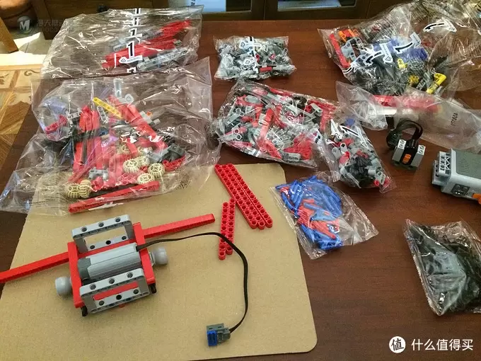 玩具，第一次玩到停不下来的感觉：LEGO 乐高 机械组 Technic 9398 四驱越野遥控车