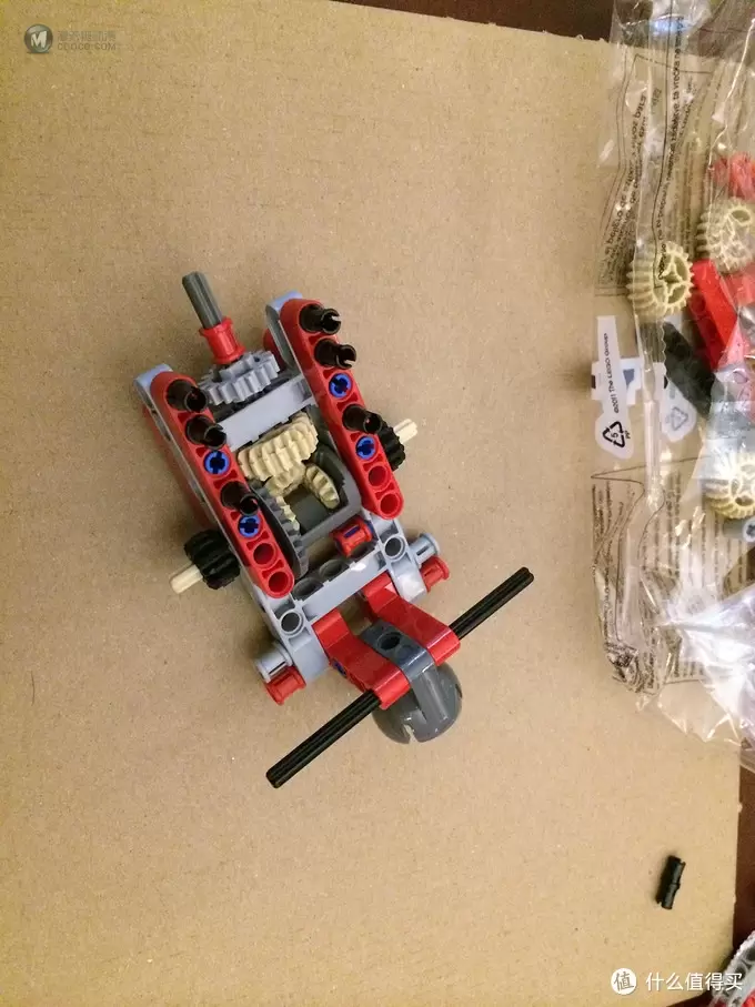 玩具，第一次玩到停不下来的感觉：LEGO 乐高 机械组 Technic 9398 四驱越野遥控车