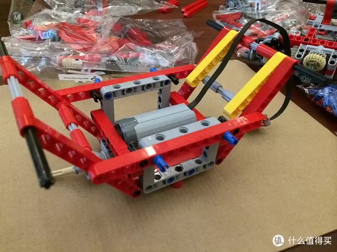 玩具，第一次玩到停不下来的感觉：LEGO 乐高 机械组 Technic 9398 四驱越野遥控车