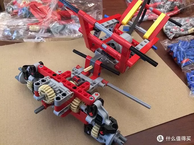 玩具，第一次玩到停不下来的感觉：LEGO 乐高 机械组 Technic 9398 四驱越野遥控车