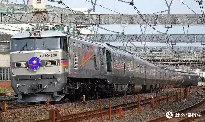 “仙后座”号寝台特急列车(北斗星色特别版) “仙后座”号寝台特急列车(北斗星色特别版)
