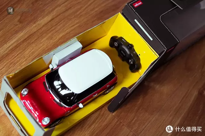长大后的第一辆MINI COOPER S—仿真遥控车开箱测评 长大后的第一辆MINI COOPER S—仿真遥控车开箱测评