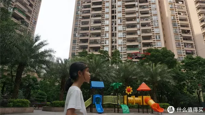 玩乐中锻炼专注力,UDrone意念无人机体验! 玩乐中锻炼专注力,UDrone意念无人机体验!