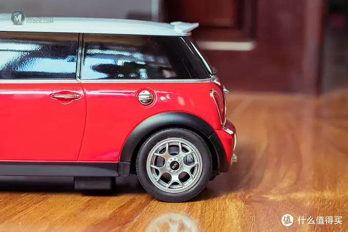 长大后的第一辆MINI COOPER S—仿真遥控车开箱测评 长大后的第一辆MINI COOPER S—仿真遥控车开箱测评