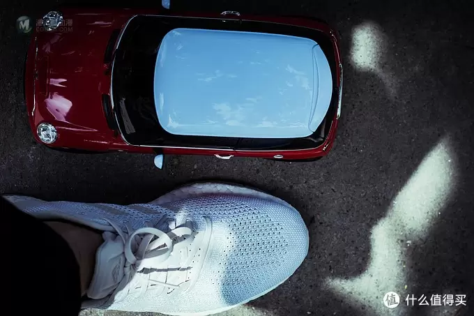 长大后的第一辆MINI COOPER S—仿真遥控车开箱测评 长大后的第一辆MINI COOPER S—仿真遥控车开箱测评