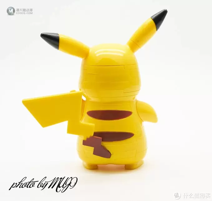 黄色电老鼠的 3D 拼图模型秀 黄色电老鼠的 3D 拼图模型秀