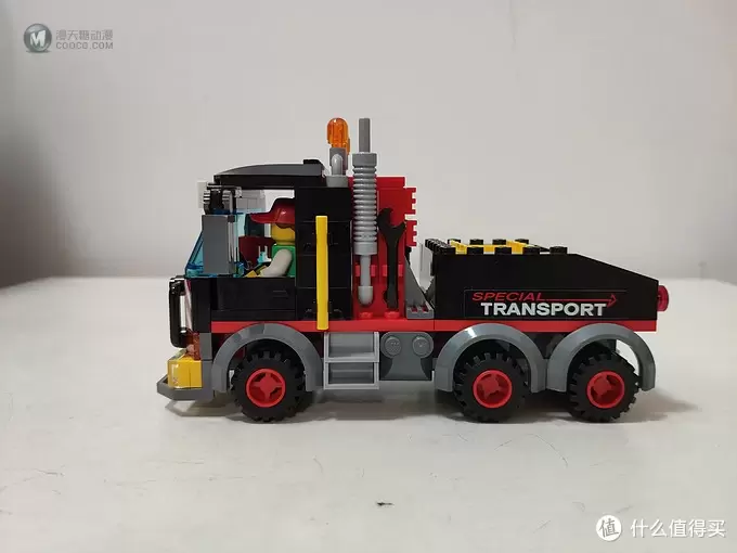 LEGO60183 值得拥有的小拖车+小飞机