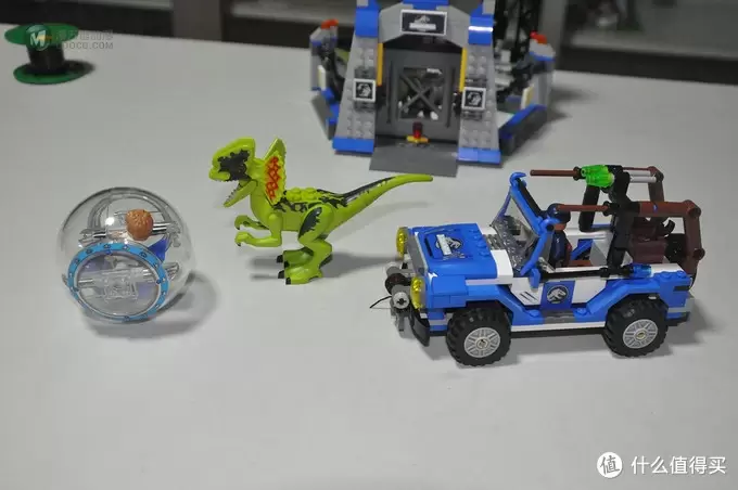 单反毁一生，LEGO穷三代 篇八十四：LEGO 乐高 侏罗纪世界 75916 双棘龙伏击