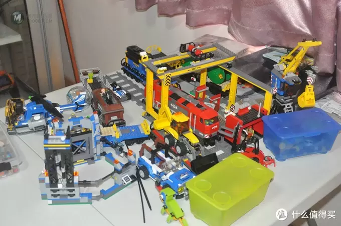 我是如何放下我的100套LEGO的—我的LEGO展示柜进化史