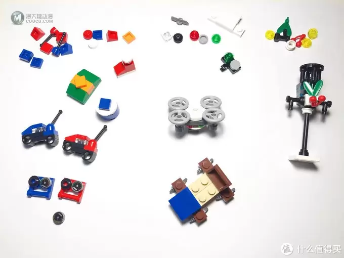 老大的乐高 篇三: LEGO 60201 圣诞倒数日历开箱晒单