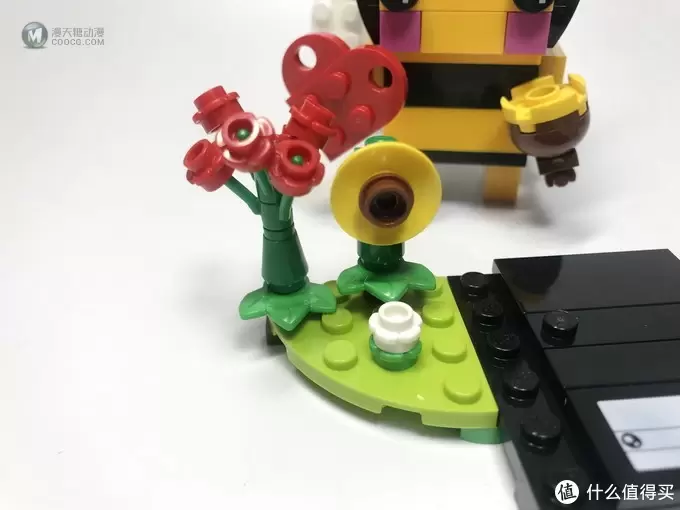 LEGO 乐高 方头仔系列 40270 情人节蜜蜂拼砌盒