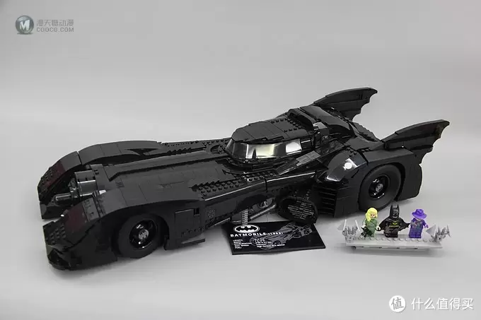 不惑大叔的legogo 篇四十八：经典重现：1989电影版蝙蝠车（LEGO76139）