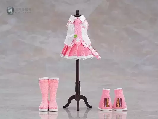 黏土人Doll: 服裝套组 VOCALOID 初音未来 樱初音