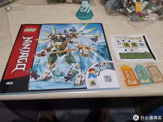 老杨的玩具仓库 篇三十六：LEGO 幻影忍者系列 70676 劳埃德的泰坦机甲 评测