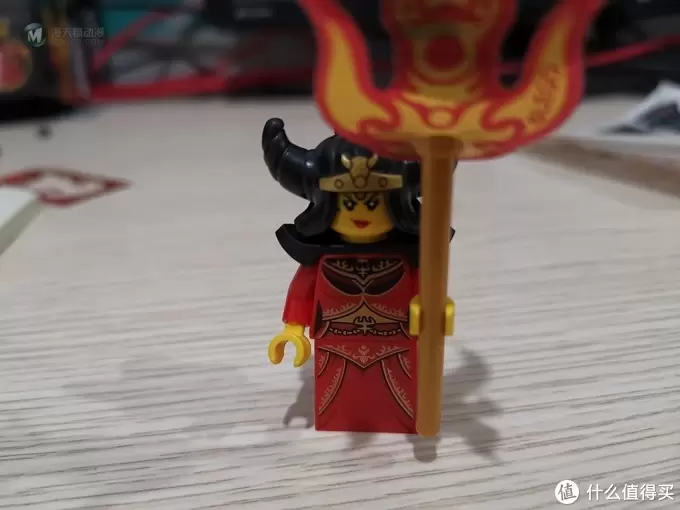 老杨的玩具仓库 篇三十四：LEGO 80010 牛魔王烈火战甲 评测