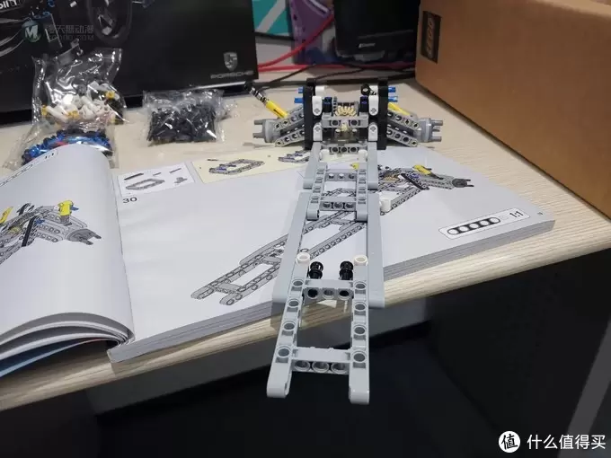 老杨的玩具仓库 篇三十一：LEGO机械组 42096保时捷911RSR评测