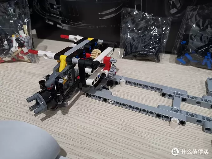 老杨的玩具仓库 篇三十一：LEGO机械组 42096保时捷911RSR评测