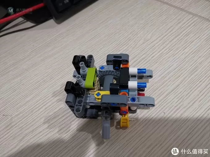 老杨的玩具仓库 篇二十九：LEGO 42099全新智能遥控四驱越野车