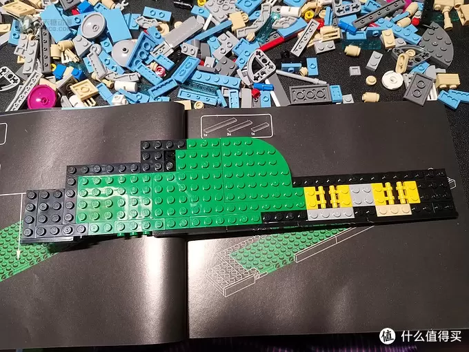 老杨的玩具仓库 篇二十八：LEGO 微型建筑21039 上海天际线 简评