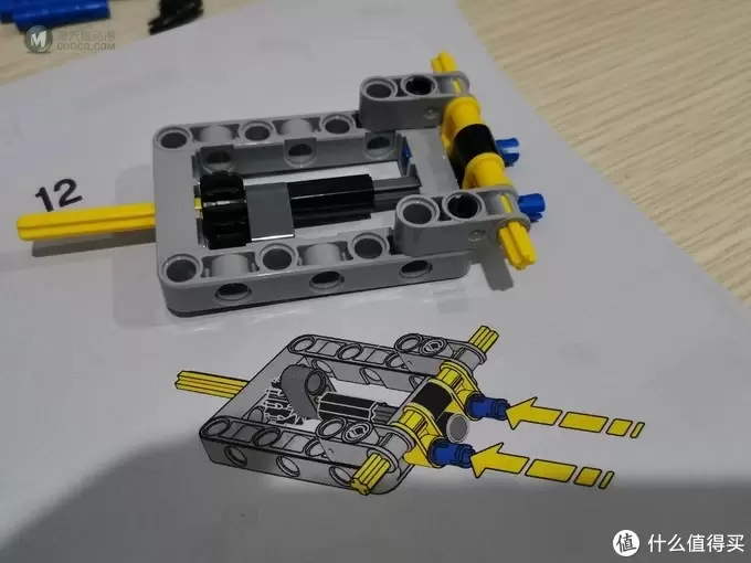 老杨的玩具仓库 篇二十七：LEGO 42108 移动起重机