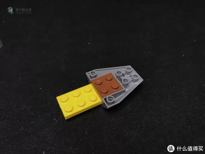 LEGO拼拼乐 篇三百零七：乐高 LEGO 星球大战迷你战队系列 75223 纳布星际战机