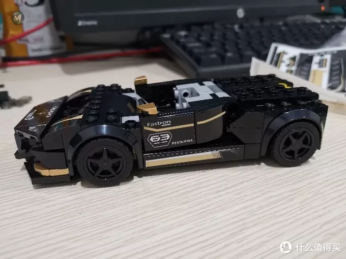 老杨的玩具仓库 篇二十四：LEGO 76899 兰博基尼 Huracán 和 Urus 