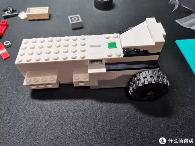 老杨的玩具仓库 篇二十三：LEGO boost 75253 机器人指挥官