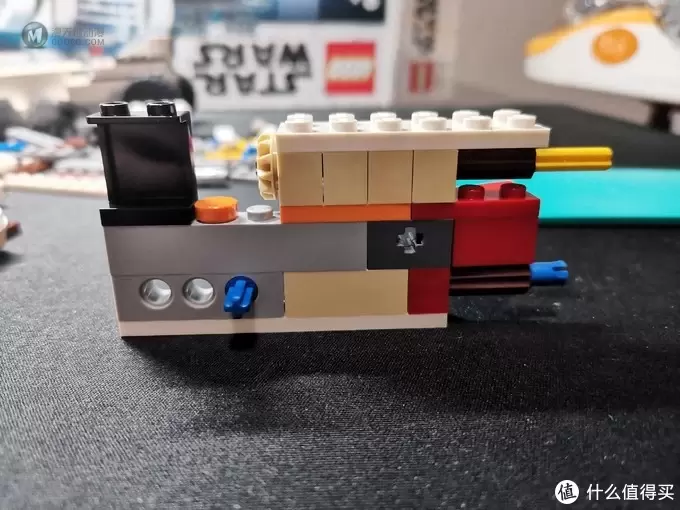 老杨的玩具仓库 篇二十三：LEGO boost 75253 机器人指挥官