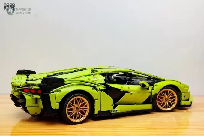 乐高机械组42115 Lamborghini Sian FKP 37实物第一眼！