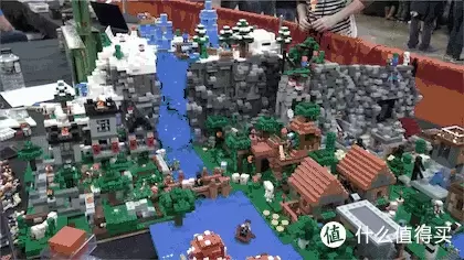 用乐高还原出《Minecraft我的世界》场景