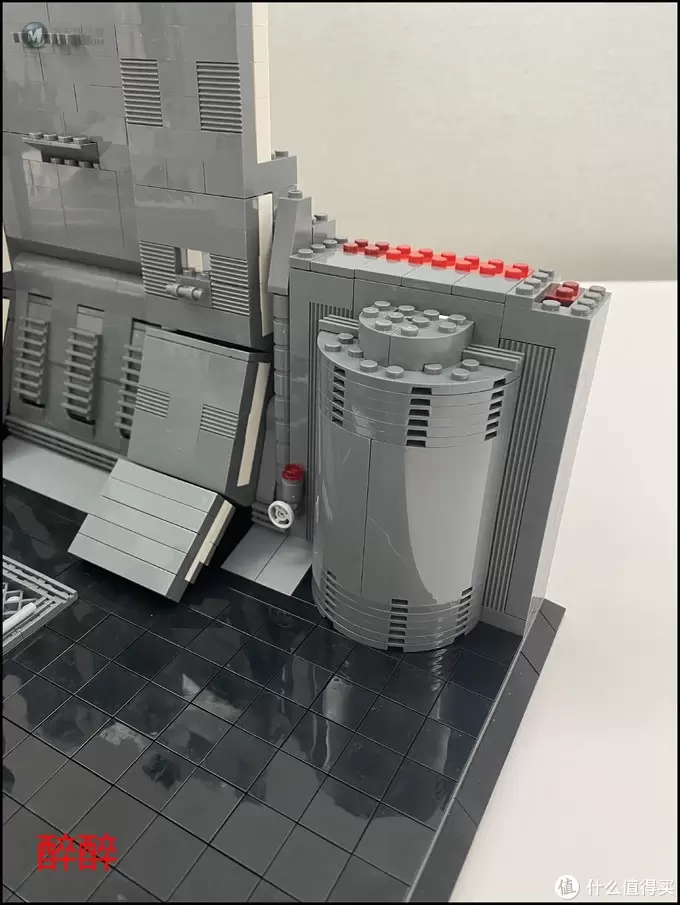 MOC 篇十五：【MOC】Docking Bay（千年隼停机坪）醉测评