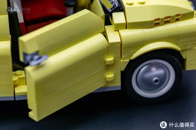 意大利国民的“砖”用小车---LEGO 10271 Fiat 500