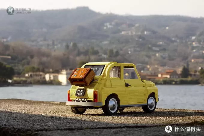 意大利国民的“砖”用小车---LEGO 10271 Fiat 500