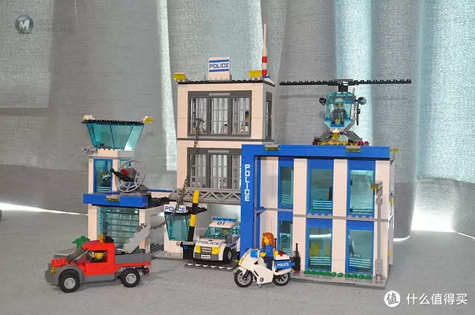 单反毁一生，LEGO穷三代 篇一百三十六：LEGO City 60047 城市系列 警察局 Police Station