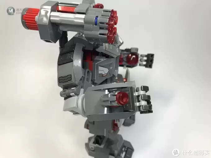 好玩的LEGO：乐高76124 战争机器重武装机甲