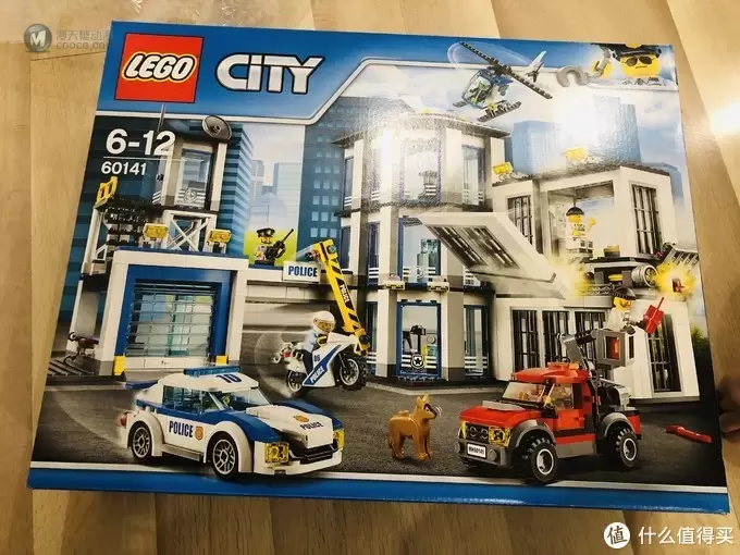 以娃之名，大小男孩共乐——晒新入手的LEGO乐高城市系列60141警察总局套装