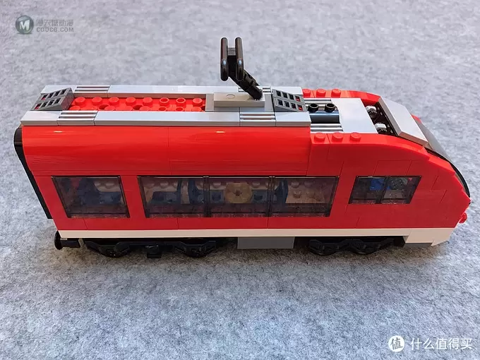 乐高小小追绝日记 篇二十五：LEGO 7938 客运列车