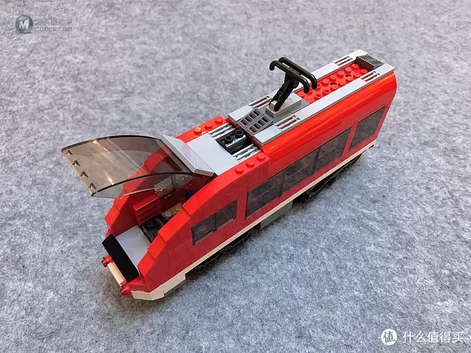 乐高小小追绝日记 篇二十五：LEGO 7938 客运列车