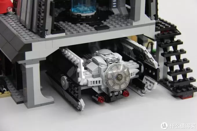 不惑大叔的legogo 篇四十三：黑山老妖：乐高星战系列之维达城堡（LEGO75251）