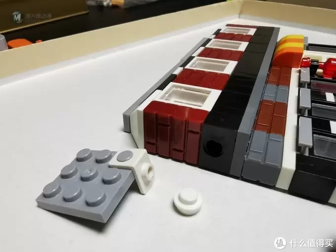 MOC其实也可以很简单好玩 篇八：又把积木塞进了IKEA相框——LEGO 乐高 CITY 城市组