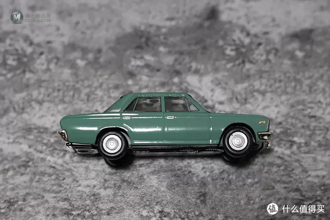 TOMICA 多美卡 TLV TOYOTA CROWN 开箱晒单