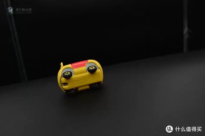 每逢特价入两个 组建TAKARA TOMY多美 mini合金车队