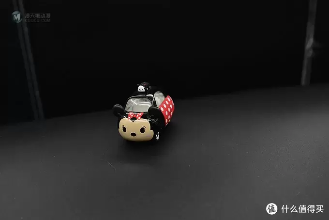 每逢特价入两个 组建TAKARA TOMY多美 mini合金车队