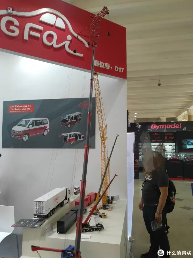 一柱擎天—利勃海尔LTM11200 1:50合金模型