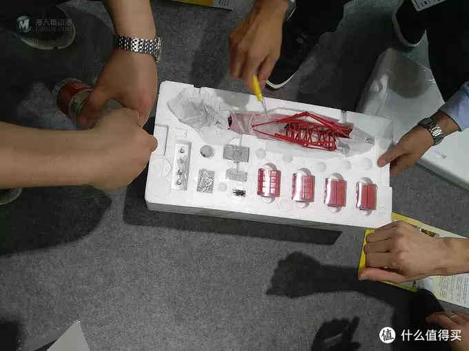 一柱擎天—利勃海尔LTM11200 1:50合金模型