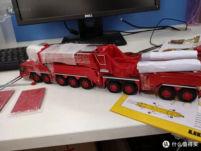 一柱擎天—利勃海尔LTM11200 1:50合金模型