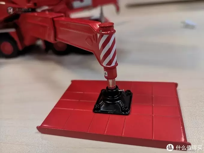 一柱擎天—利勃海尔LTM11200 1:50合金模型
