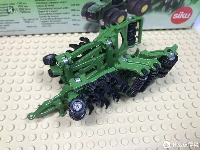 SIKU 仕高 1:87 合金模型 SKUC 1856 八轮重型拖拉机 John Deere 9630