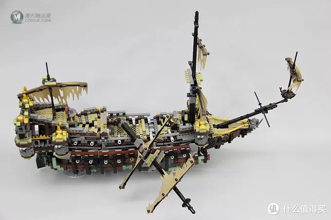 天地一沙鸥：乐高加勒比海盗之沉默的玛丽号（LEGO71042）