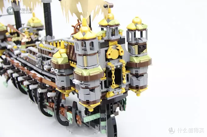 天地一沙鸥：乐高加勒比海盗之沉默的玛丽号（LEGO71042）